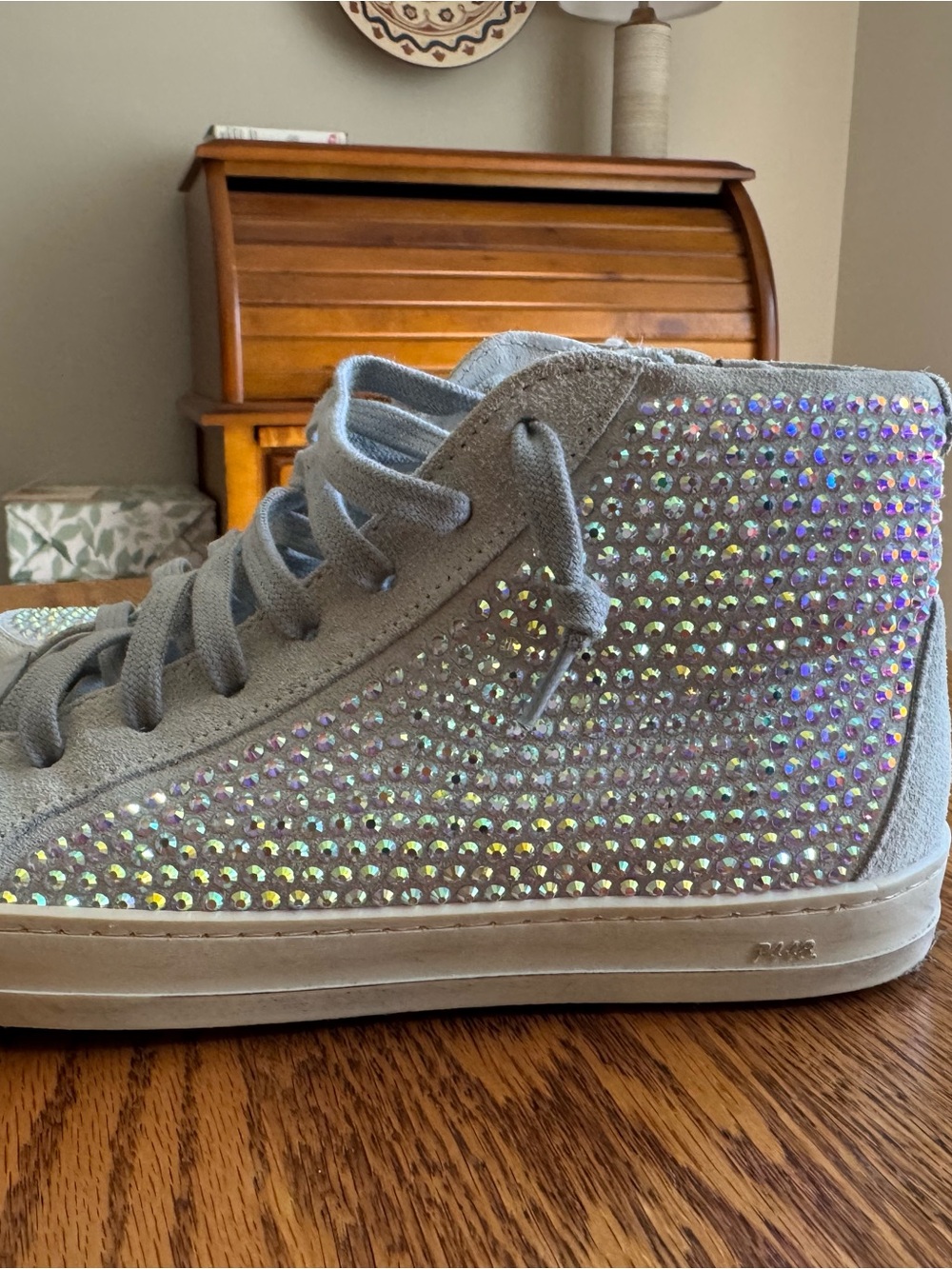 P448 Skate Strass Rhinestone High Top Sneakers